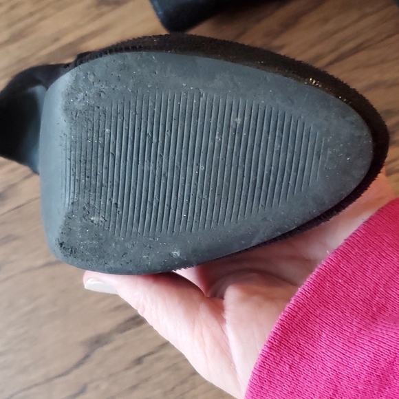 Colin Stuart black stiletto bootie..with some shine!! Used but great shape! - Picture 5 of 8